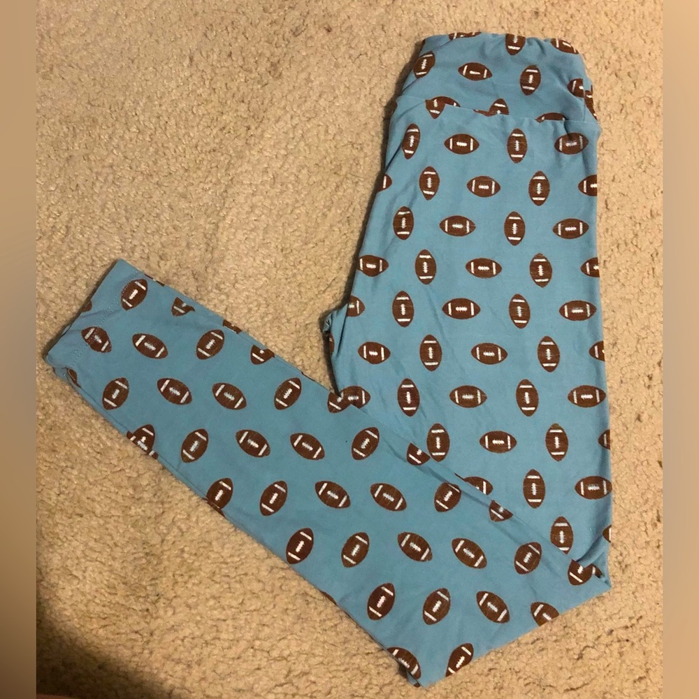 NWOT ONE SIZE LuLaRoe Football Leggings